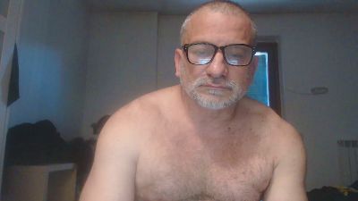 915051 webcam model stream image