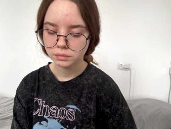 Lil-RO-XO webcam model stream image