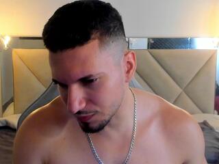 Ryan Ward webcam model stream image