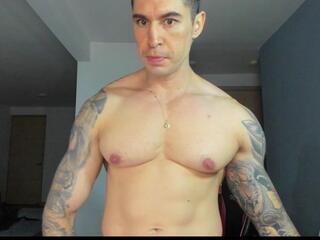 Uxio X webcam model stream image