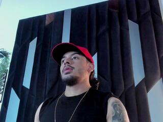 Justin Whitte webcam model stream image