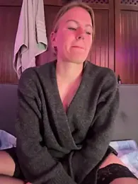 selenaluvv webcam model stream image