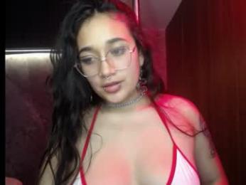 aura_cute_ webcam chaturbate model stream image