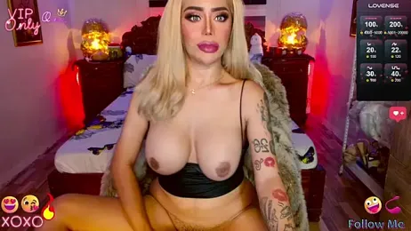 _QueenGoddess_ webcam model stream image