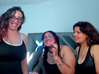 lilly_foxxy webcam model stream image