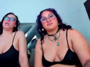 lilly_foxxy webcam chaturbate model stream image