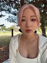 winter11 webcam stripchat model stream image