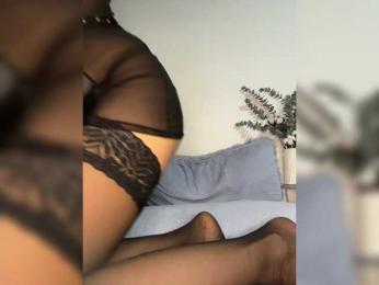 ElviraMilf webcam model stream image