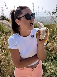 Samira-Summer webcam model stream image