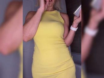 Hollena webcam model stream image