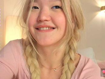 milli-sunrise webcam bongacams model stream image