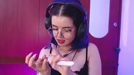 Raventh_ webcam model stream image