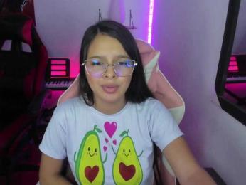 room-kitty webcam bongacams model stream image