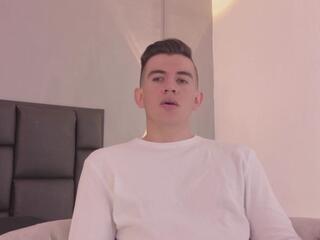 Mikael Slow webcam flirt4free model stream image