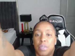 january-rose webcam model stream image