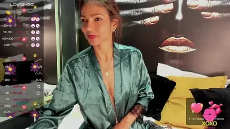 HannaPetit webcam stripchat model stream image