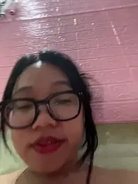 Leeeeiu webcam stripchat model stream image