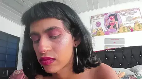 Naicollsxxx webcam stripchat model stream image