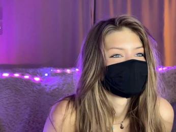 SortAngela webcam model stream image