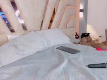 gio_gray webcam model stream image