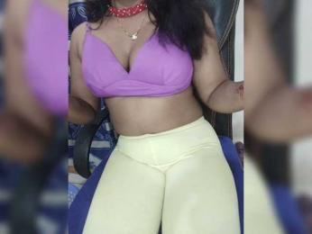 Tapur- webcam bongacams model stream image