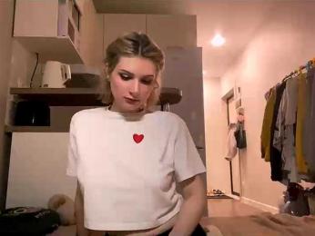 AideWaddick webcam model stream image