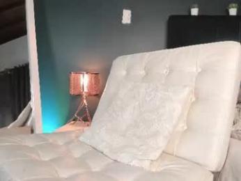 novawheeler webcam model stream image