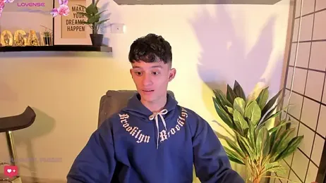 Patrick_Howland_ webcam model stream image