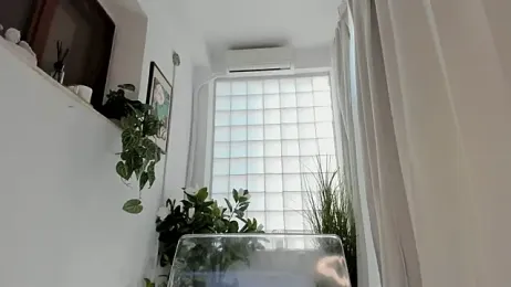 Naila18 webcam model stream image
