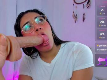 Melodymoore webcam bongacams model stream image