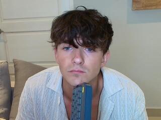 Pierce Bailey webcam model stream image