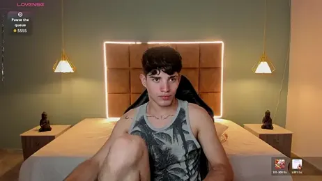AlejooTwink webcam model stream image