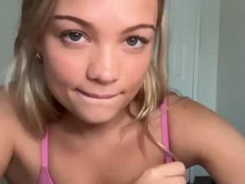 tiffanyy9 webcam chaturbate model stream image