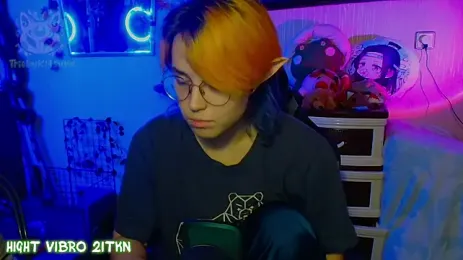 TrickyKitsune webcam stripchat model stream image