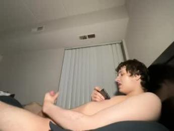 elicumshot webcam model stream image