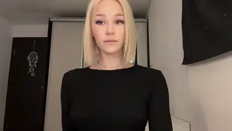 ur_molly webcam model stream image