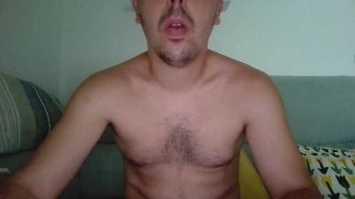 _play_ webcam model stream image