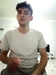 Yasinyasin7 webcam model stream image