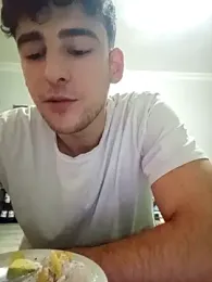 Yasinyasin7 webcam model stream image