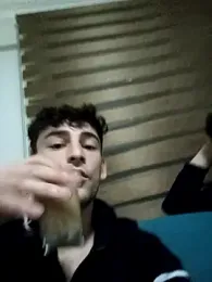 Yasinyasin7 webcam model stream image