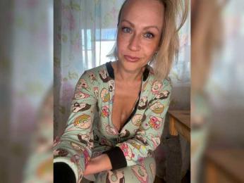 Milfa_hot webcam bongacams model stream image