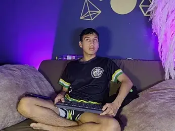 spicy_adonhis webcam model stream image