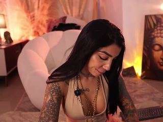 victoriabenedetti2 webcam model stream image