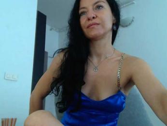 BluEyesBaby webcam bongacams model stream image