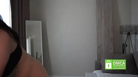 LindaWarners webcam model stream image