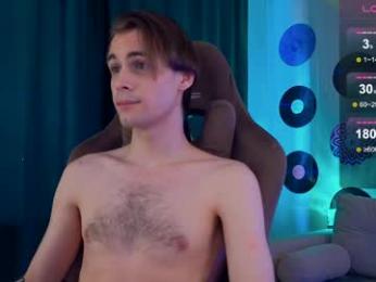 debugmee webcam model stream image