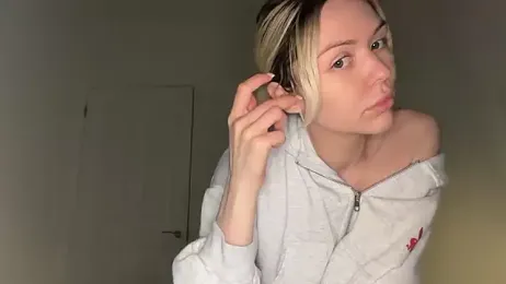 lolableux webcam stripchat model stream image