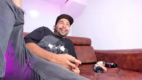 HotThreesoome webcam model stream image