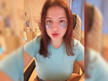 ___Julia___ webcam model stream image