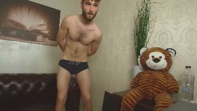 KyloEast webcam model stream image